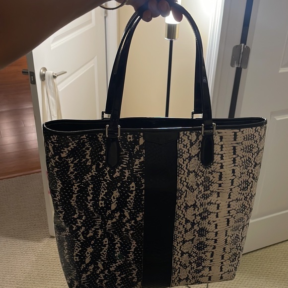 Animal print - Coach handbag, perfect for books, tablets, laptops - Picture 6 of 7